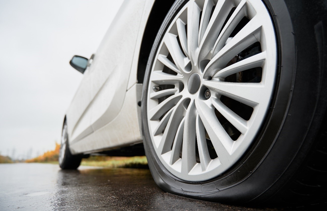 Ola de calor: ¿Cómo impedir que los neumáticos de tu DFSK sufran un “reventón”?