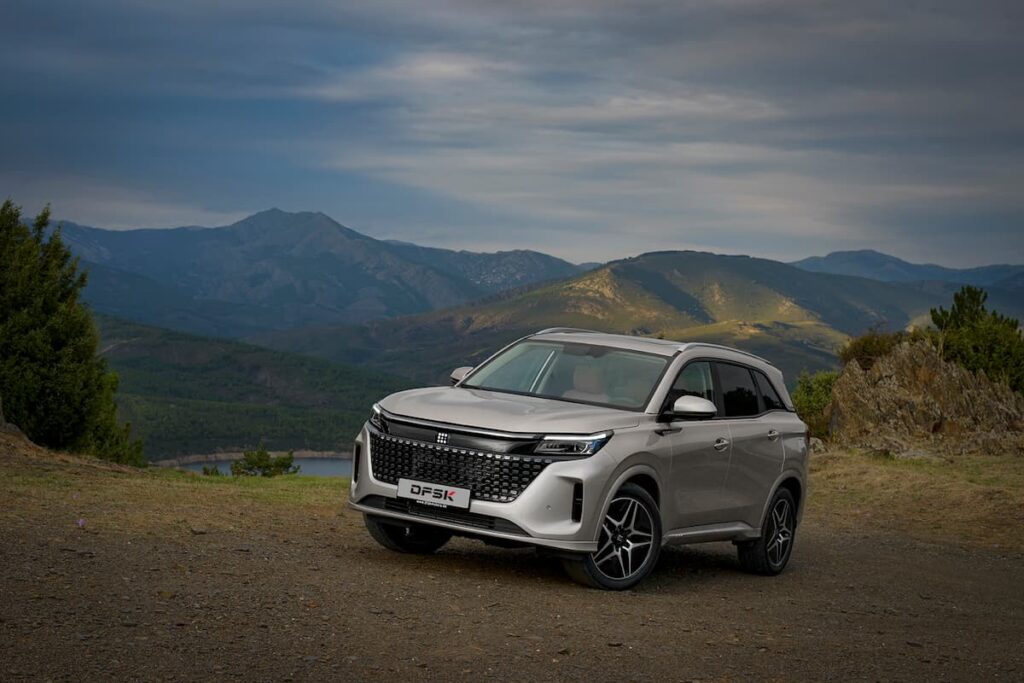 DFSK E5: Compra el híbrido enchufable de 7 plazas más barato del mercado desde 27.995 €* y llévate una bicicleta eléctrica Troky de regalo *consulta condiciones